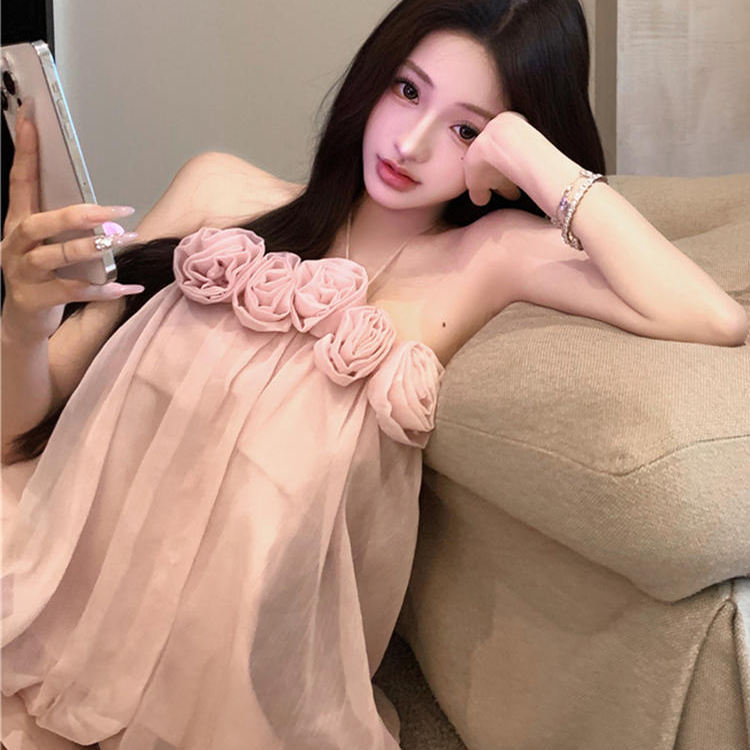 辣妹一字肩挂脖抹胸上衣泰式绝美