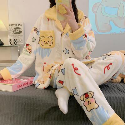 黄油小熊睡衣女冬季新款法兰绒可爱卡通翻领休闲家居服套装可外穿