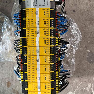 FX3-XTI084002 FX3-CPU130002 FXO-GETC00000 安全继电器议价维修