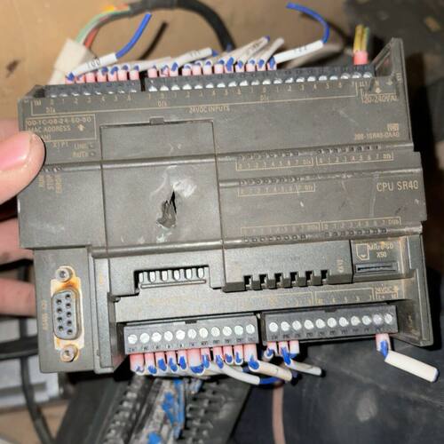 6ES7288-1SR40-0AA0 CPU SR40工控模块 壳破功能议价维修