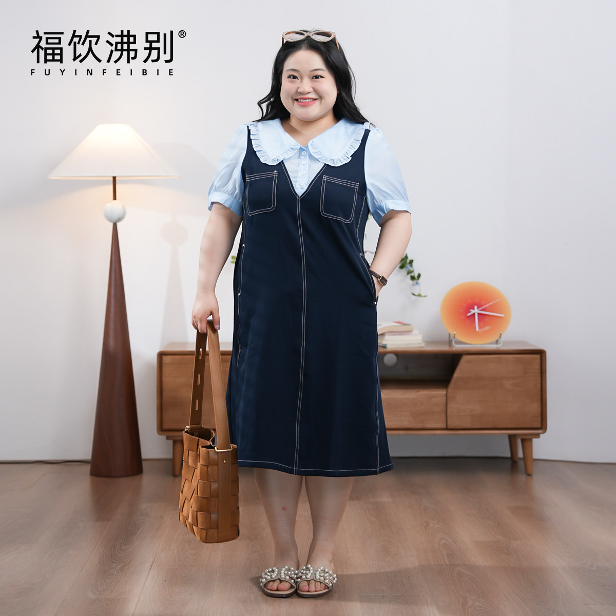福饮沸别【蓝莓奶芙】大码胖MM拼接假两件娃娃领牛仔连衣裙-2298
