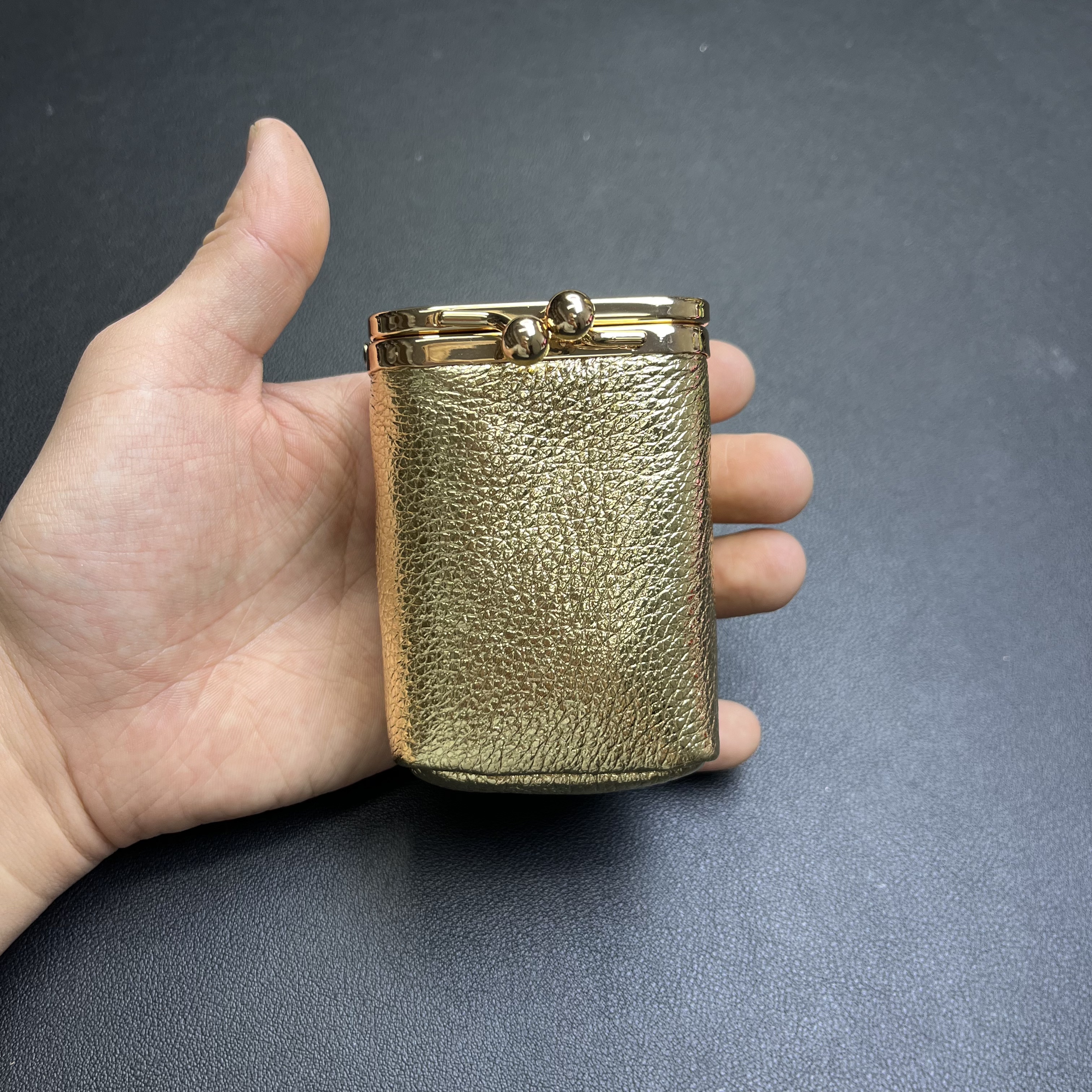 旺包鹿原创小众设计头层牛皮口红包糖果色