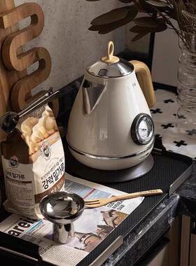 简约现代样板房厨房摆件面包水壶勺子托盘组合套装售楼处软装饰品