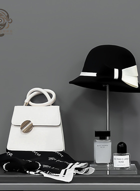 轻奢样板间衣帽间装饰品摆件