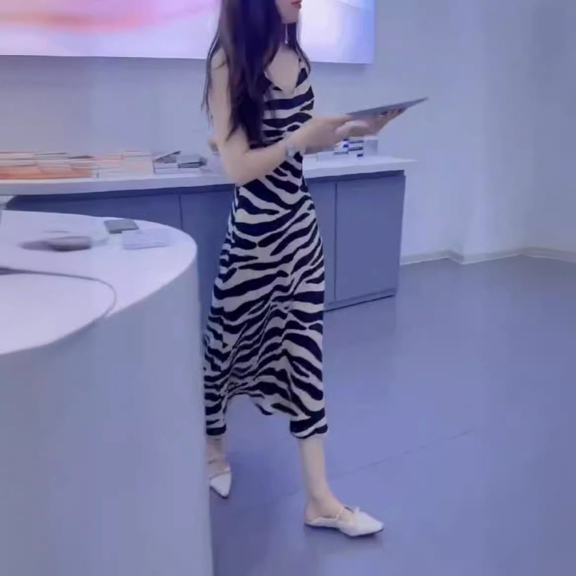 法国coopkoop夏季新款豹纹吊带连衣裙修身显瘦中长款女裙