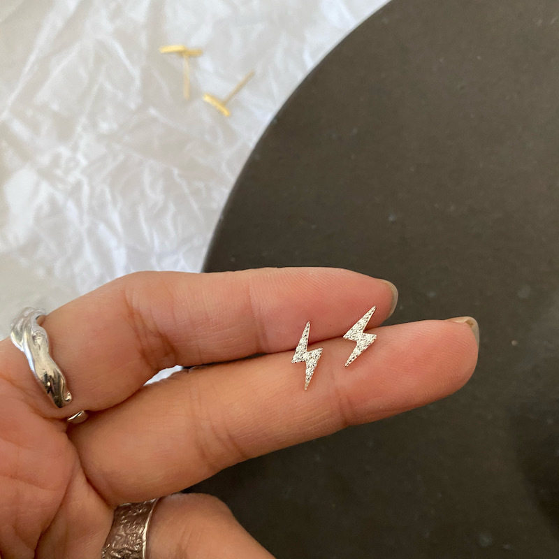 法国cherry kitty精致小巧闪电耳钉女通体s925银闪钻百搭mini小