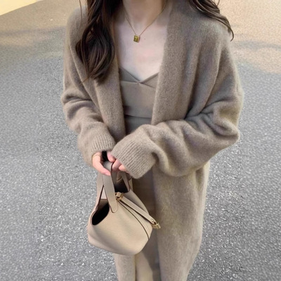 灰色中长款过膝修身毛衣外套女2025秋季慵懒风薄百搭针织衫开衫