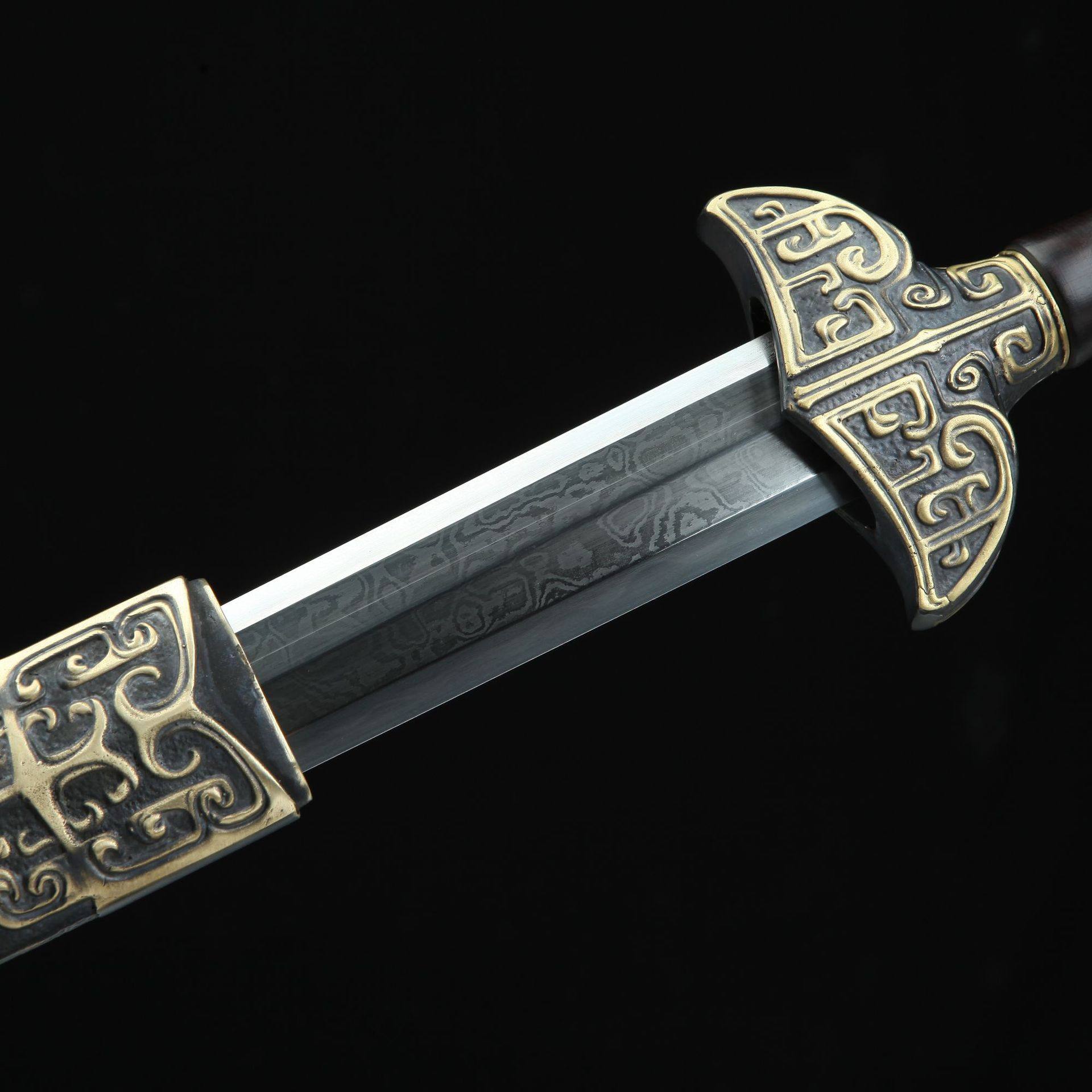 龙泉市刀剑花纹钢烧刃秦剑纯铜精雕汉剑影视八面工艺剑收藏未开刃,金属材料及制品,其他金属制品,淘宝优惠券,粉丝福利购,淘宝优惠卷