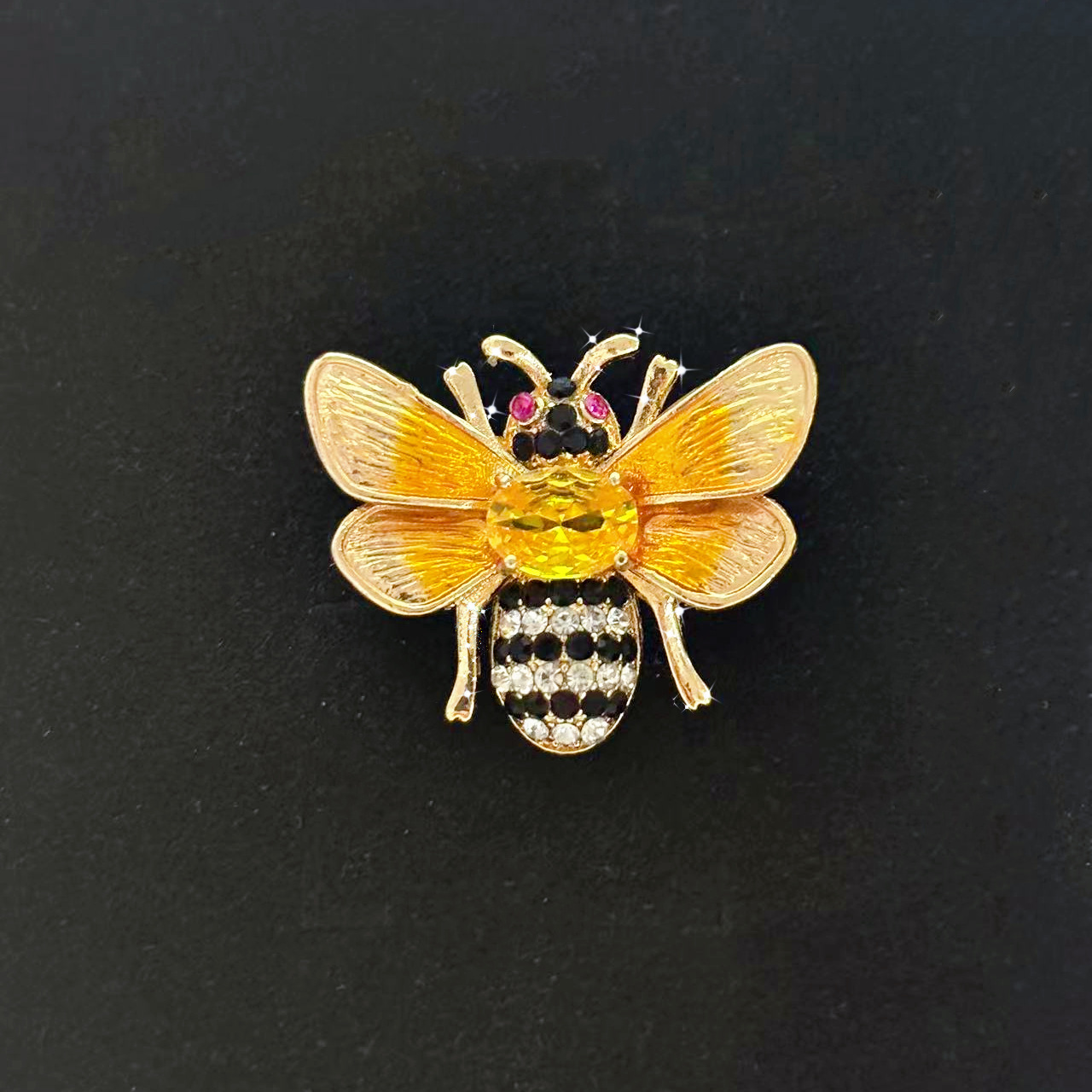 奥特莱斯24新款时尚可爱小蜜蜂锆石胸针女感毛衣胸花西装旗袍别针