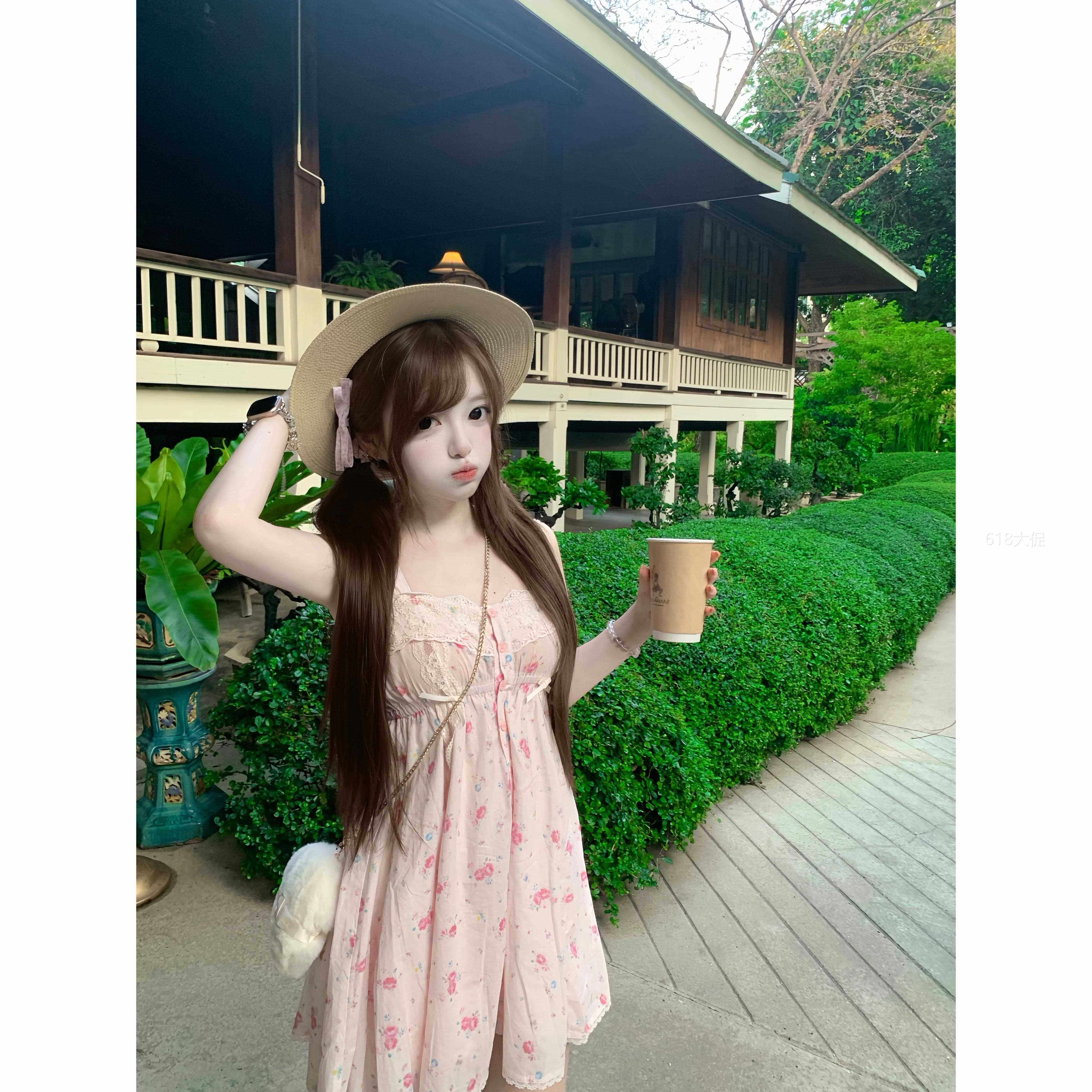 帆帆困了zZ「萌妹速成手册」萌系碎花古董娃娃衫蕾丝花边粉吊带裙