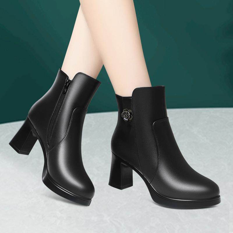 时尚洋气短筒靴粗跟防水台厚底加绒保暖女皮靴休闲百搭时装走秀靴,女鞋,时装靴,淘宝优惠券,粉丝福利购,淘宝优惠卷