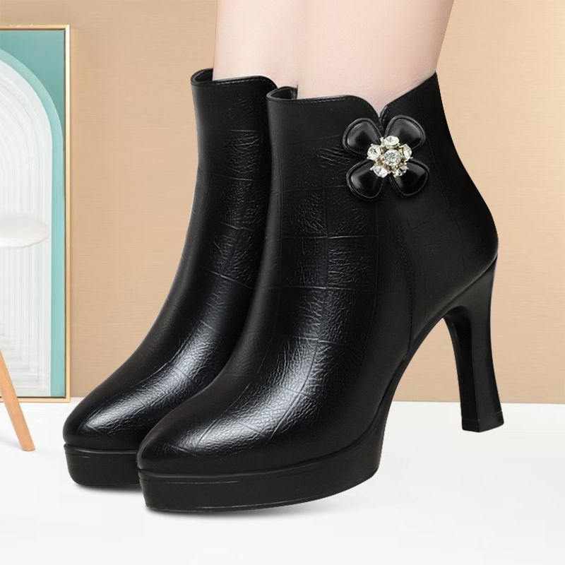 新中式洋气短筒靴舒适软皮加绒高跟靴尖头旗袍走秀单靴旗袍走秀靴