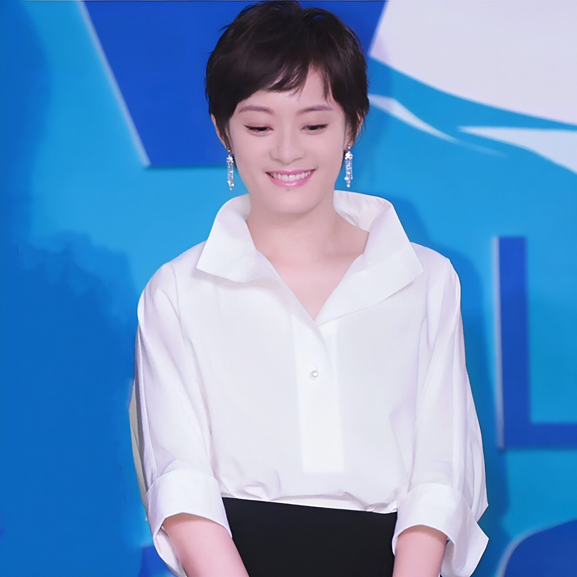 专柜正品明星同款2026女夏高级感立领上衣设计感小众白色衬衫衬衣