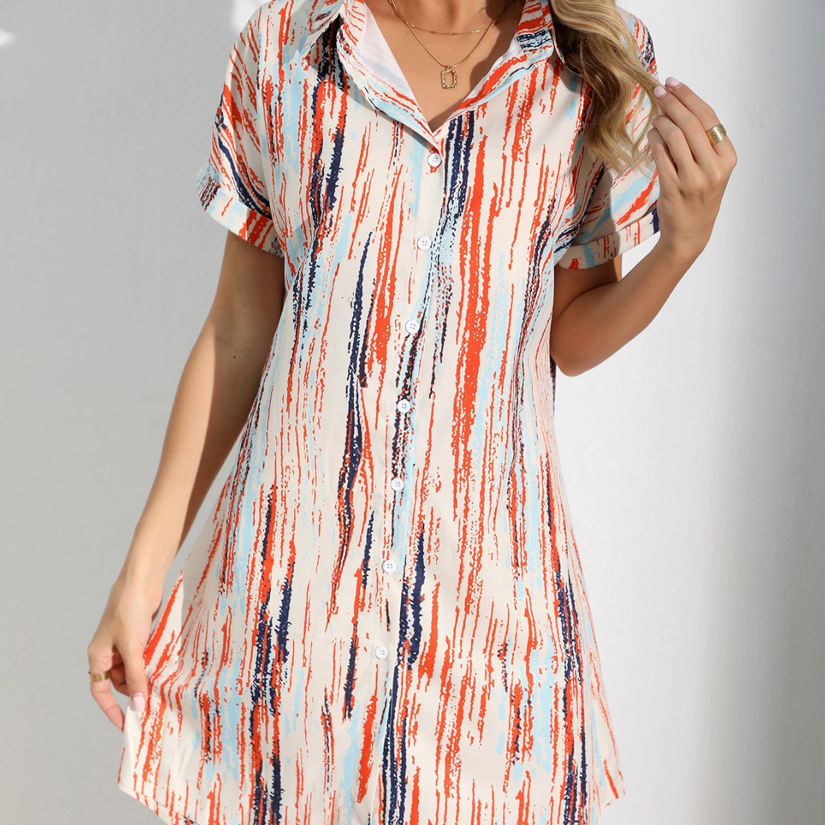 Women's short sleeved small lapel dress 女士短袖小翻领连衣裙