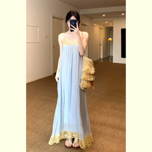 蓝色压褶蕾丝吊带连衣裙2026春夏新款法式气质甜美温柔风超仙长裙
