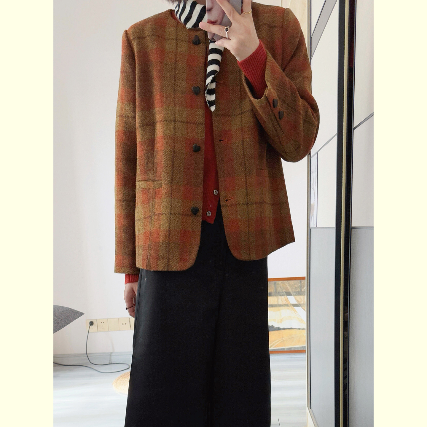穿搭通勤无领棕色毛呢上衣