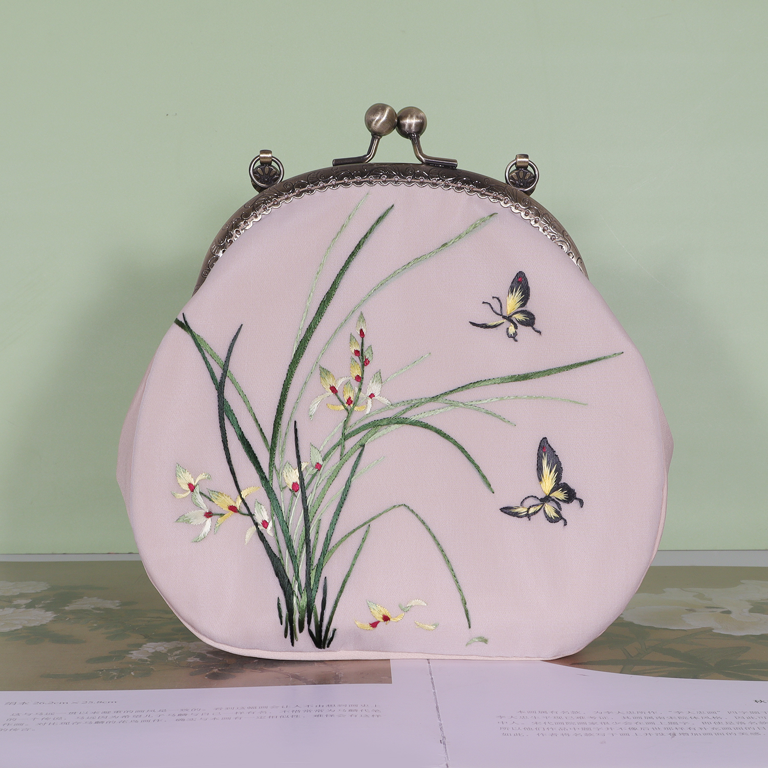 刺绣包包，精美礼盒，送人好物！