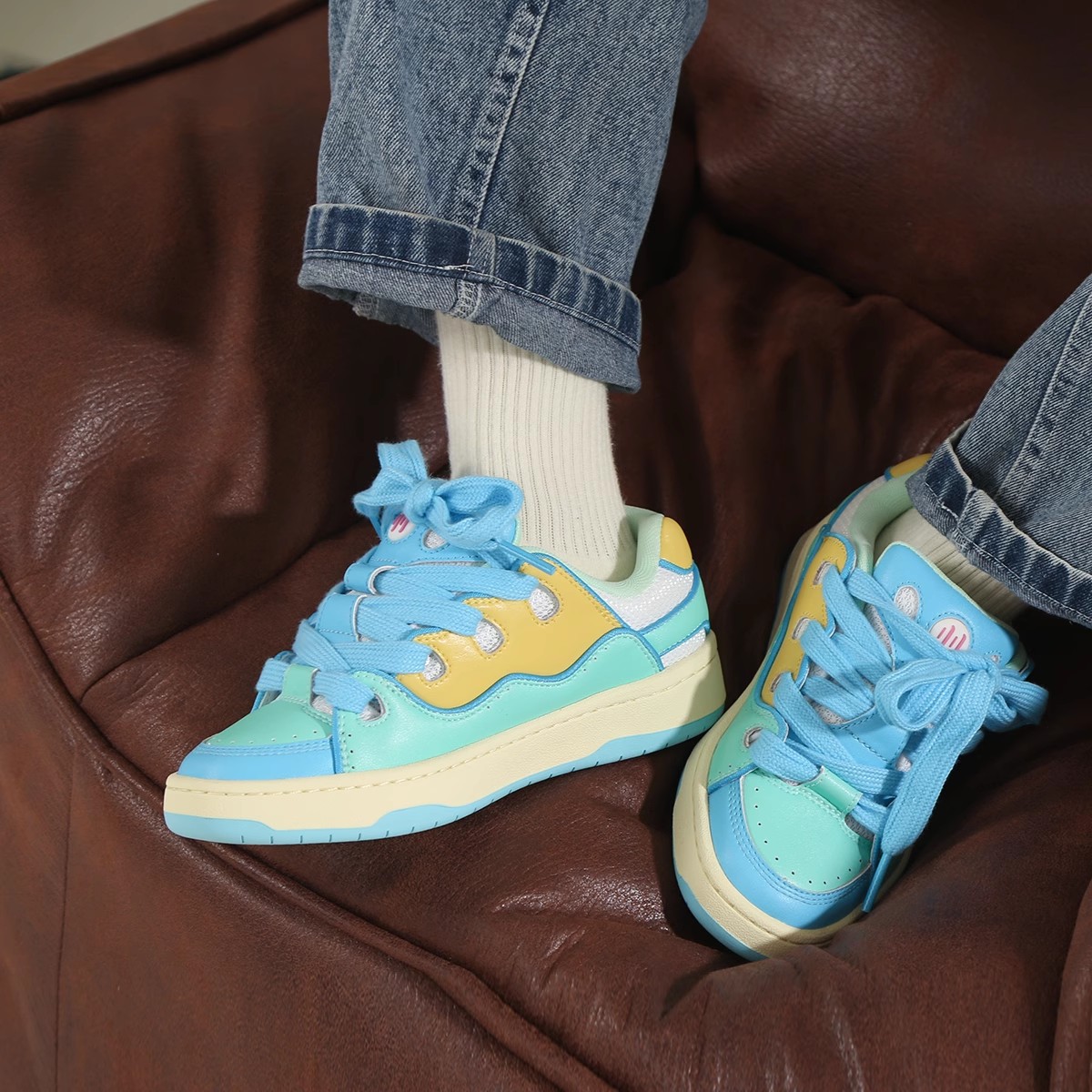 顽刻多巴胺配色情侣滑板鞋