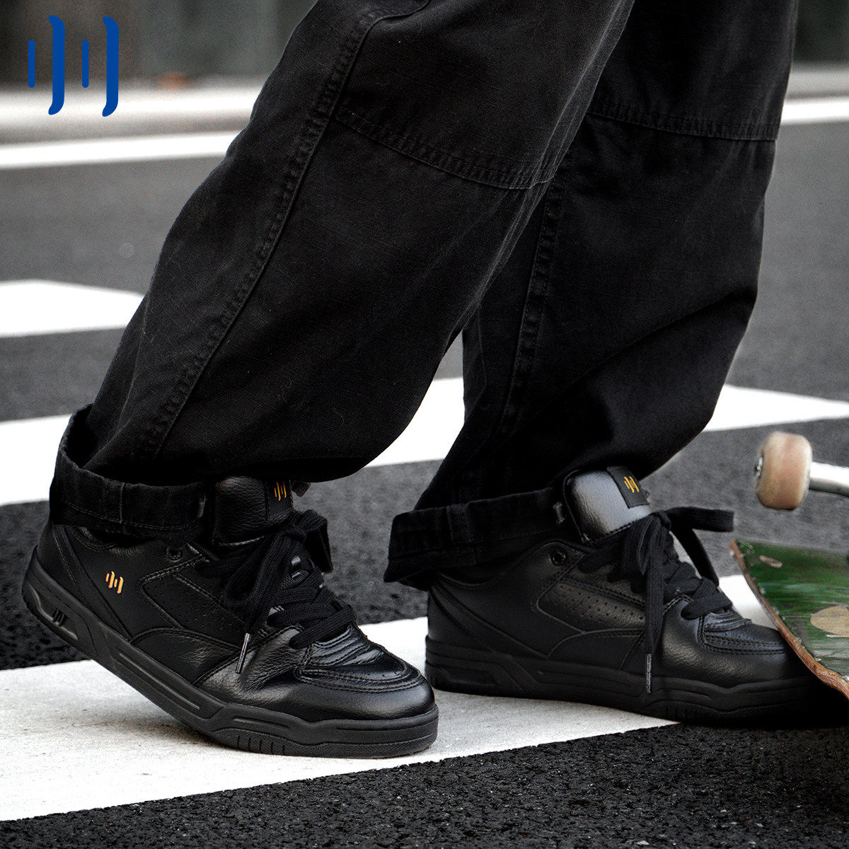 顽刻官方黑色校园风皮质复古风时尚休闲低帮男女国潮滑板鞋