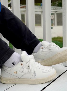 顽刻官方面包鞋白色面包鞋空军校园风复古小白鞋男女国潮滑板鞋