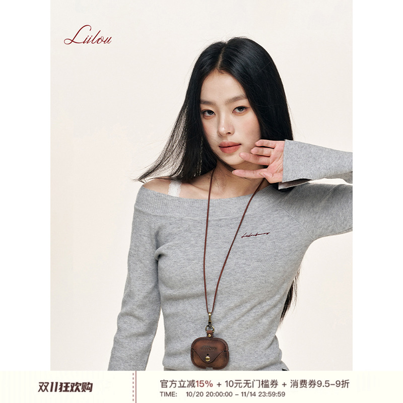 Liilou斜肩领刺绣羊毛针织长袖