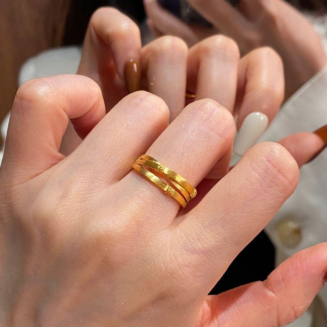 金色拉丝三环交织双缕缠绕戒指女