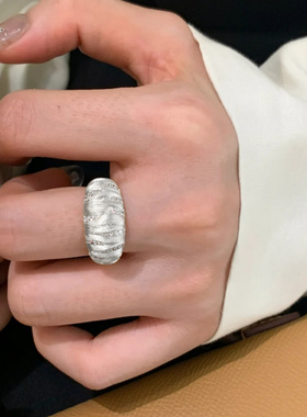 新款老钱风立体肉嘟嘟南瓜戒指法