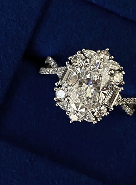 镀银奢华设计款椭圆鸽子蛋克拉钻戒白金色群镶锆石戒指环厂家