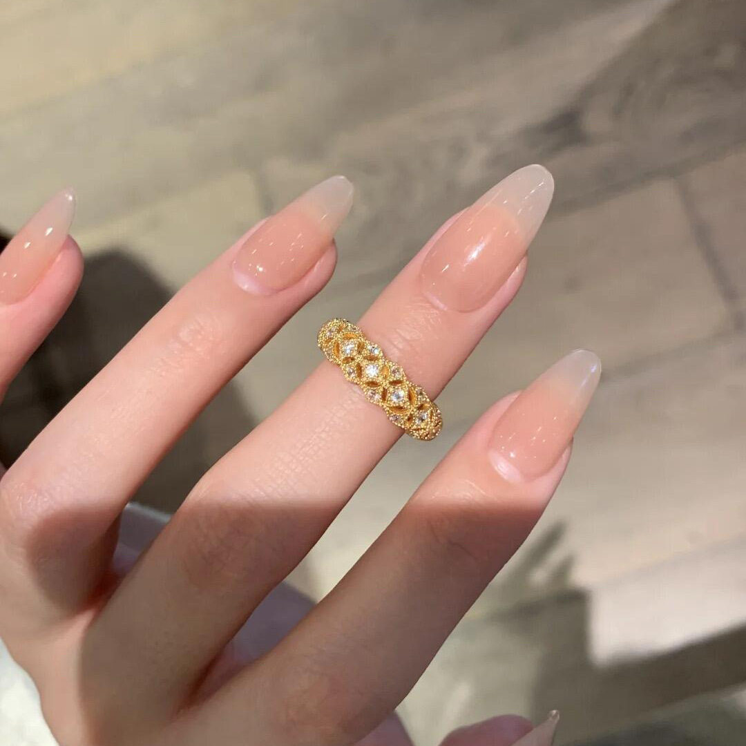 复古轻奢金色蕾丝镂空立体菠萝包