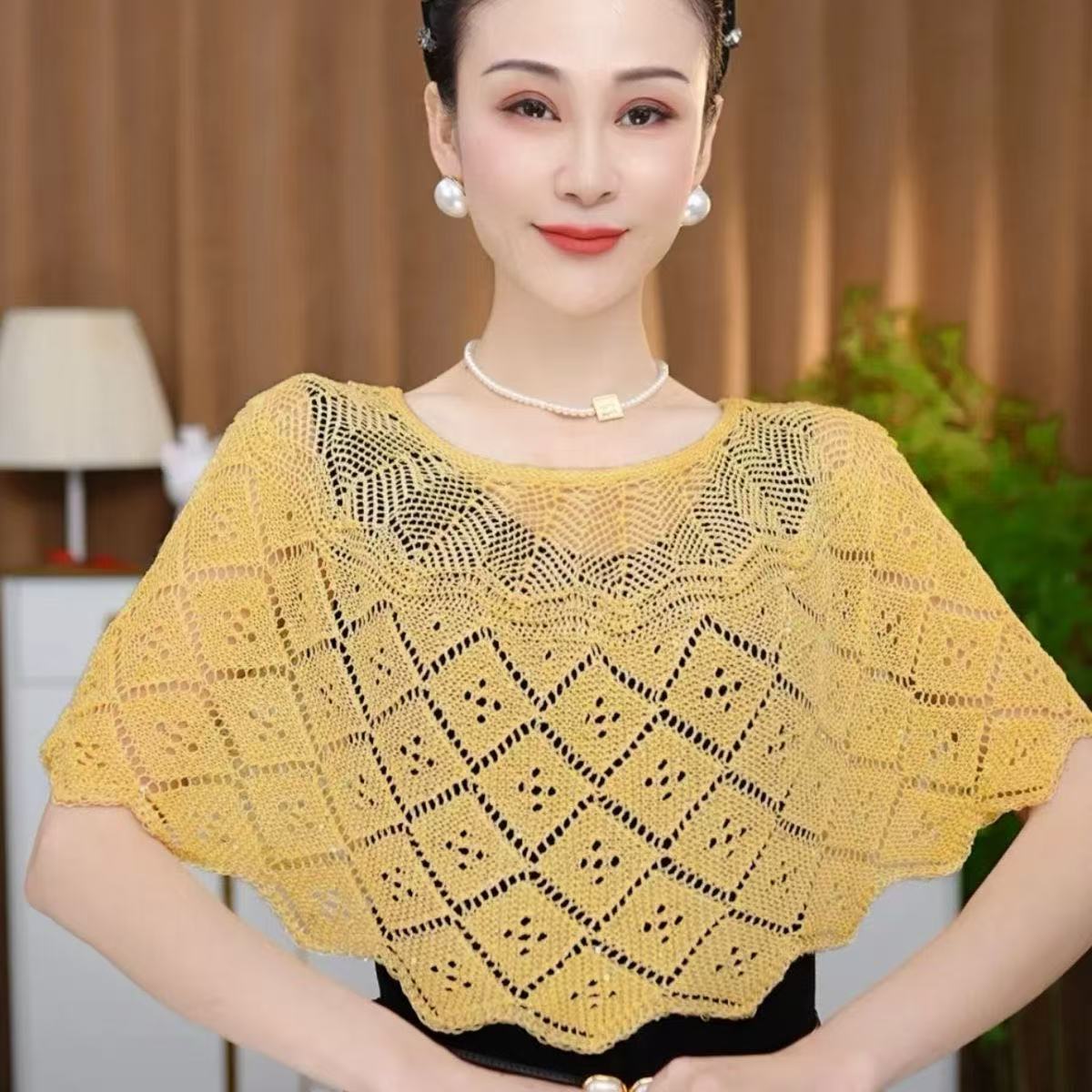 女士针织披肩夏季薄款外搭防晒镂空罩衫短款空调房高级感外搭上衣