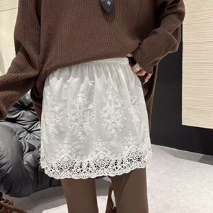 白色蕾丝A字半身裙女中腰花边显瘦叠穿短裙子浪漫蕾丝风大码屁帘