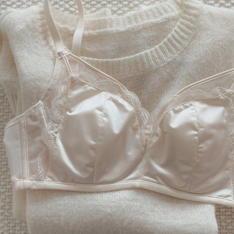 睡美人蕾丝缎面内衣女大胸显小桑蚕丝透气薄款软钢圈兔耳朵杯文胸