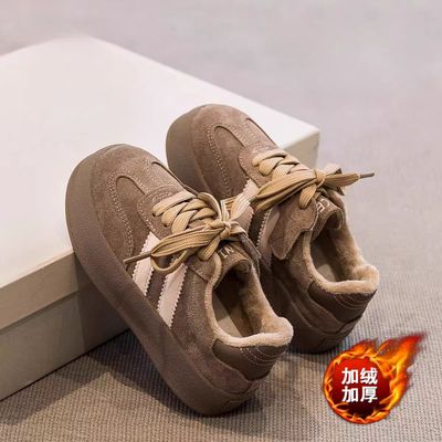 儿童秋冬款加绒德训鞋