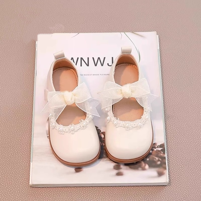 真皮儿童白色软底小皮鞋