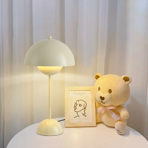 祁研亚克力卧室书房奶油风铝材