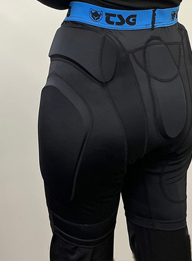 瑞士TSG「全面护臀」Carver陆冲板专用crash pant专业a护具屁股垫