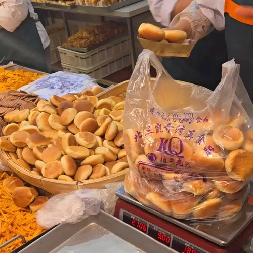 （光头饼）哈尔滨特产美食道外北三凯奇光头饼传统老式糕点面包