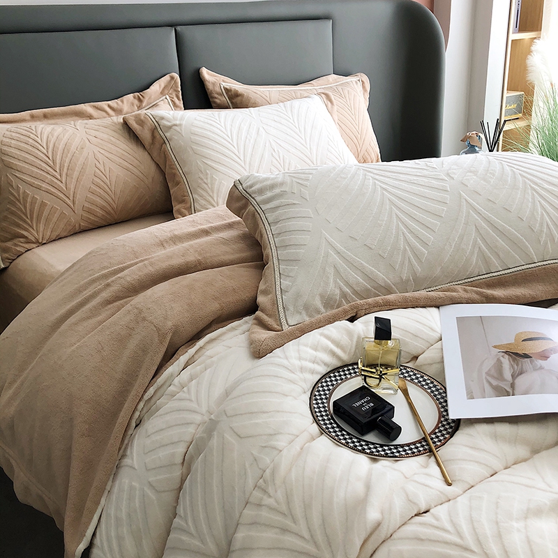 冬季消光雕花牛奶绒四件套高克重