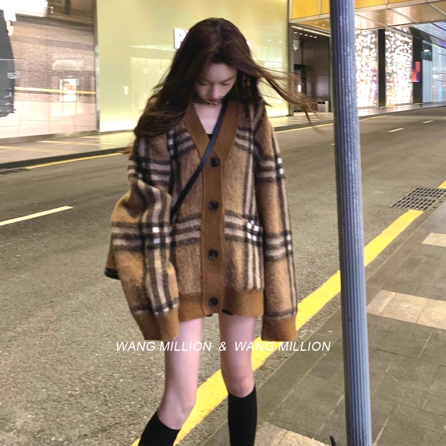 韩国限定~毛衣外套2025新款今年流行爆款慵懒风高级感v领针织开衫