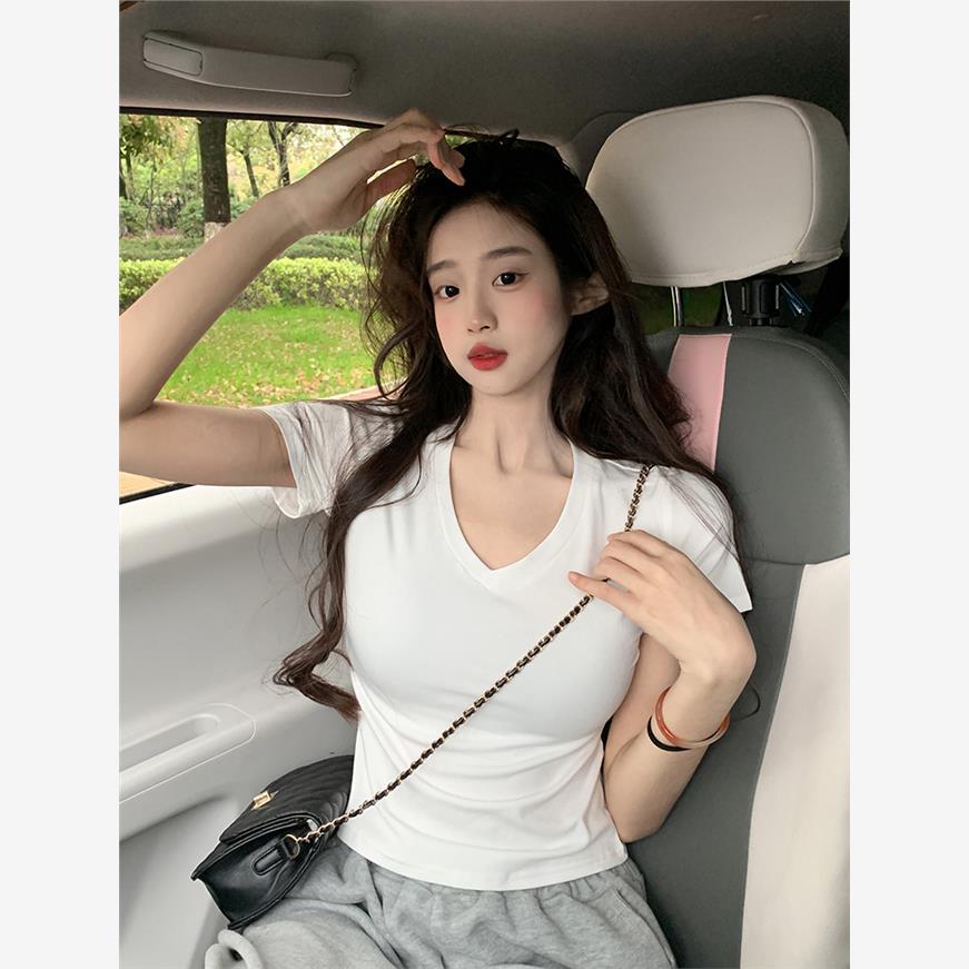 2025春装新款女装正肩短袖v领t恤夏季高级感辣妹紧身显瘦短款上衣