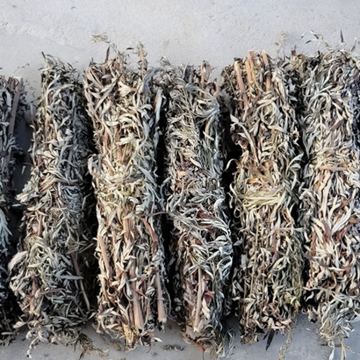 江西野生艾草赣州艾叶老艾蒿月子陈艾孕妇草药煮鸡蛋药材带梗陈年