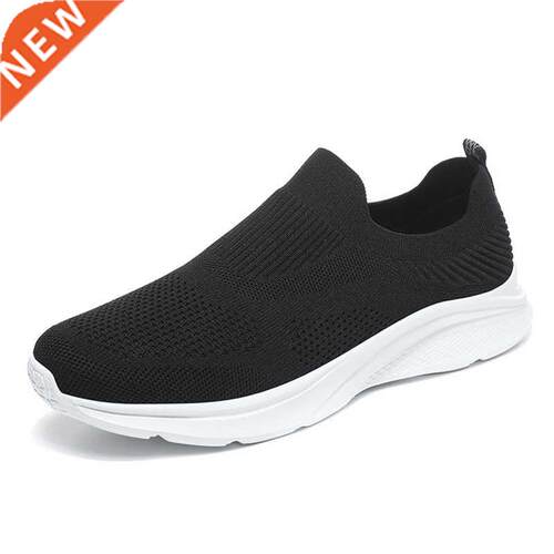 Slip-On Sneakers Men Lightweight Running Shoes Breathable Kn