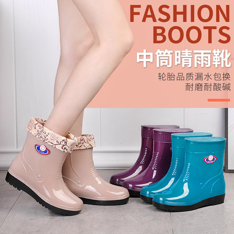冬季加棉保暖时尚雨鞋女厨房防滑工作胶鞋防水鞋中筒雨靴加绒软底