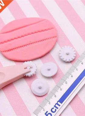 4 Wheels Fondant Embosser Cutter Icing DIY Cutter Knife