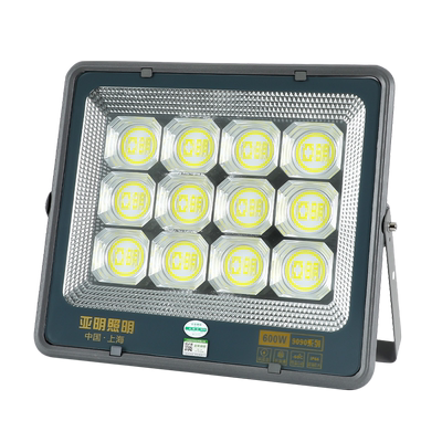 亚明LED投光灯高亮工厂车间照明