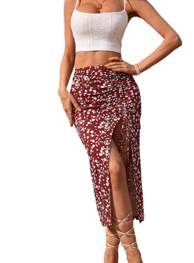 印花抽绳开叉显瘦半身裙Printed drawstring slit slimming skirt