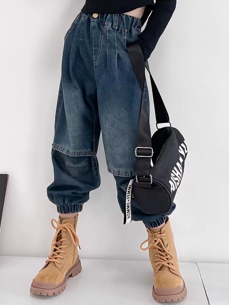 女童牛仔裤春秋女孩时髦潮裤子中大童加绒外穿长裤宽松束脚老爹裤