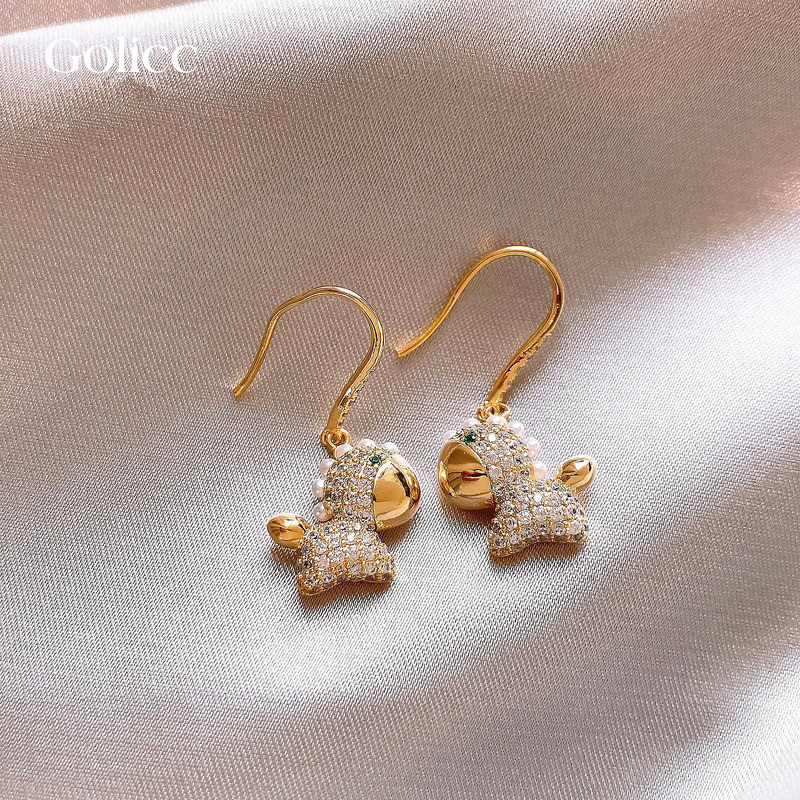 金色满钻珍珠小马耳钩耳环女2025