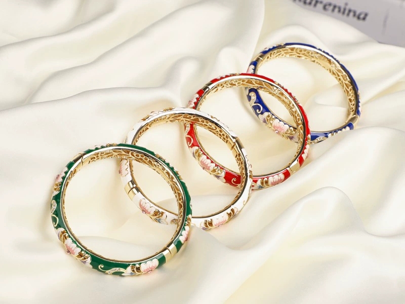 跨境礼品铜胚镂空珐琅彩花朵手镯优雅文艺饰品中国风景泰蓝手环