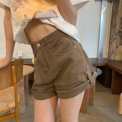 高腰棕色卷边款牛仔短裤